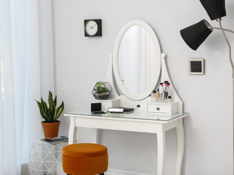 dressing table