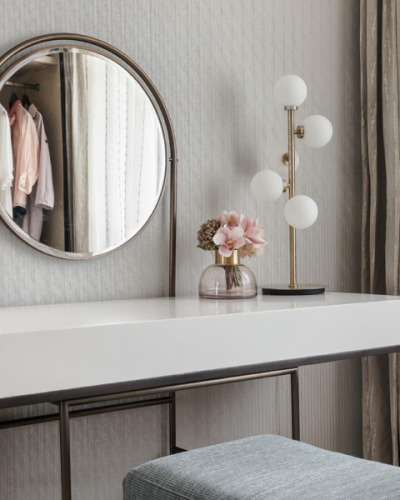 dressing table